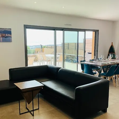 Semesterbostad Superbe Neuve Avec Piscine -vue Mer-furiani Furiani